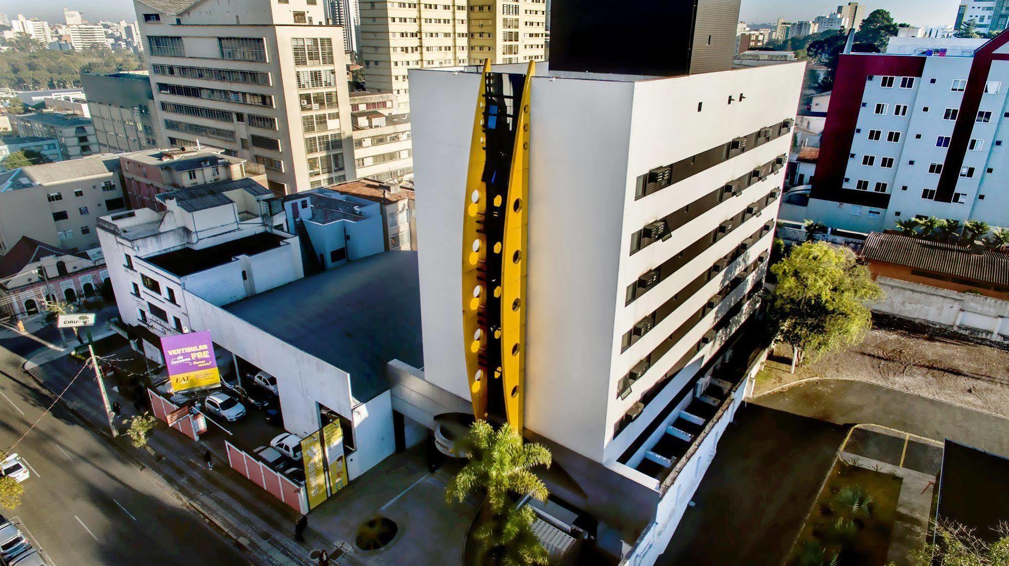 Slim Curitiba Alto Da XV Hotel Bagian luar foto